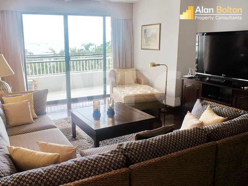 2 Bed 2 Bath in Wong Amat CR5669 photo 3