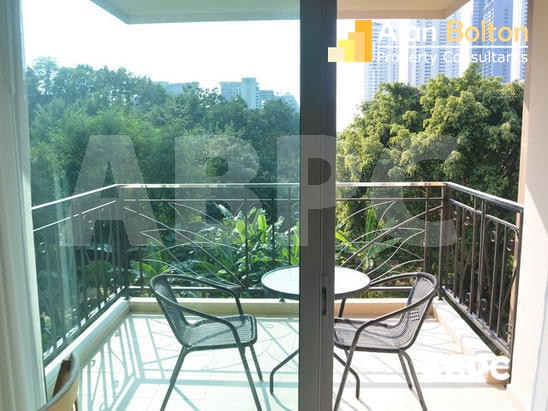 Studio 1 Bath in Wong Amat CR5993 photo 2