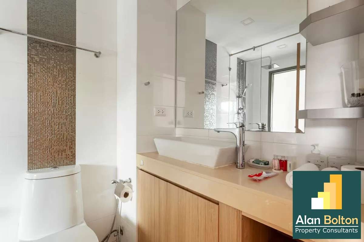 Studio 1 Bath in Wong Amat CR5993 photo 7