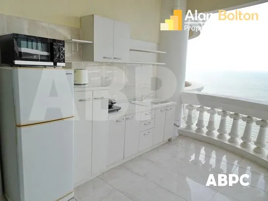 1 Bath in Wong Amat CR6022 photo 5