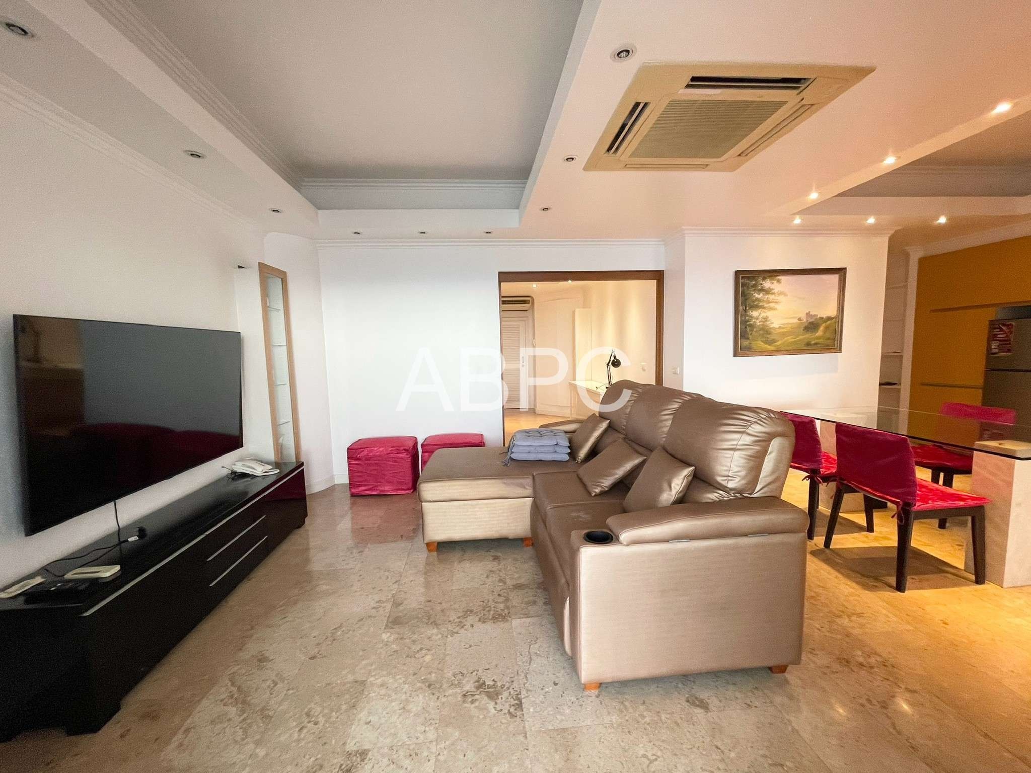 Beachfront 2 Bed in Wong amat For Rent photo 6