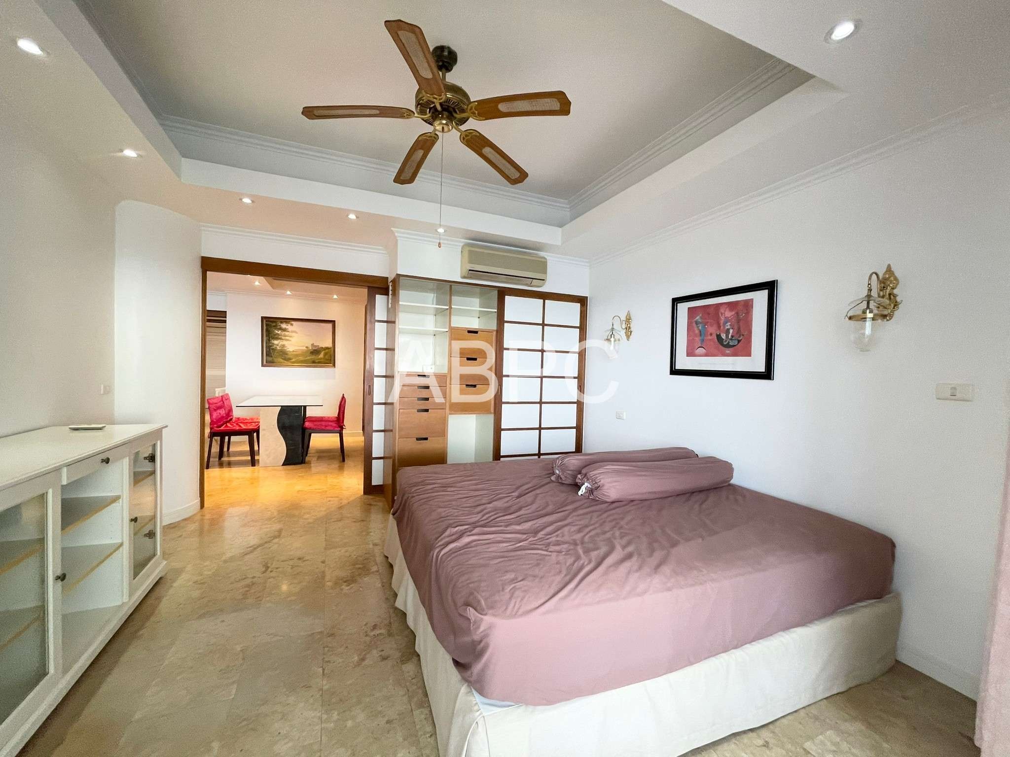 Beachfront 2 Bed in Wong amat For Rent photo 13