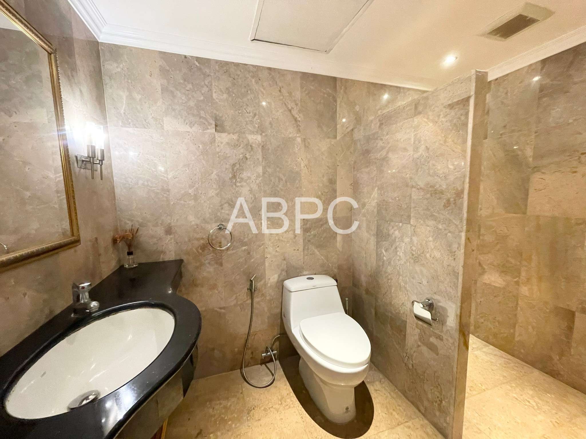 Beachfront 2 Bed in Wong amat For Rent photo 14