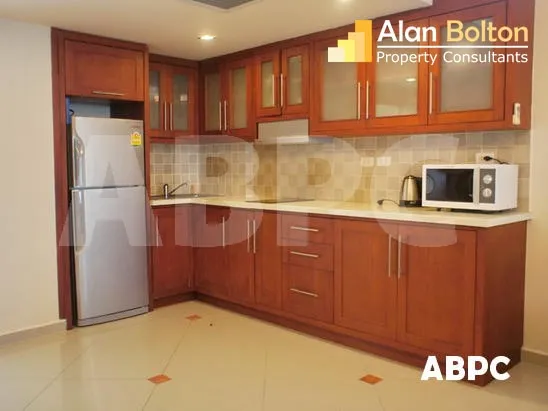 2 Bed 1 Bath in Central Pattaya CR6154 photo 4