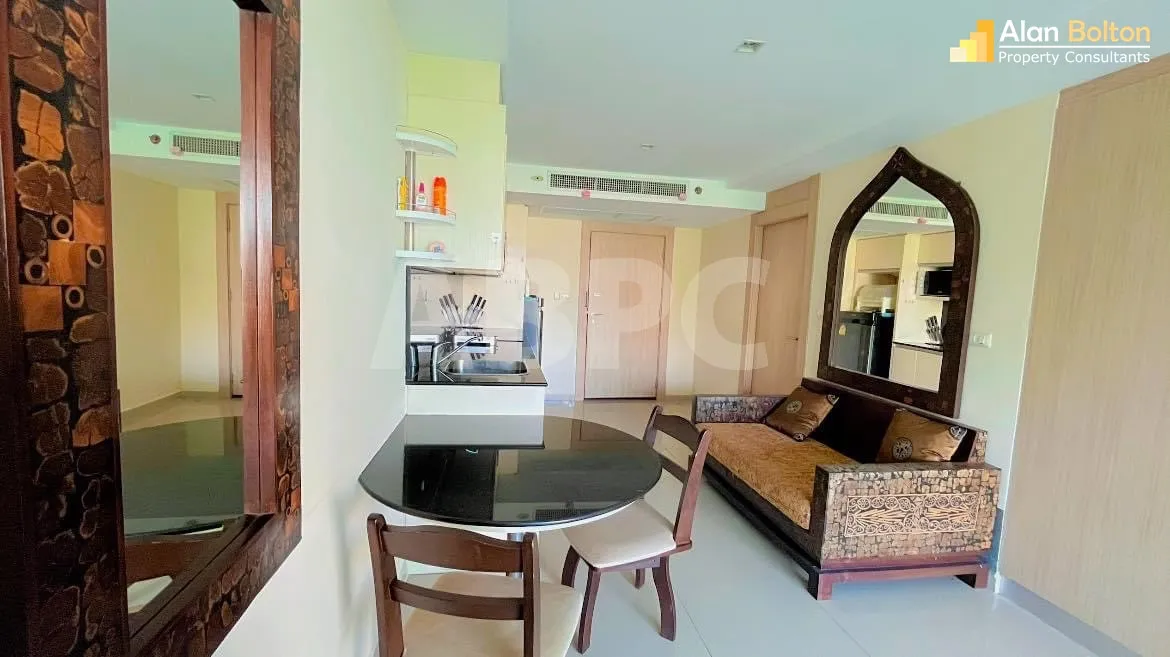 Studio Condo in Pratumnak photo 14