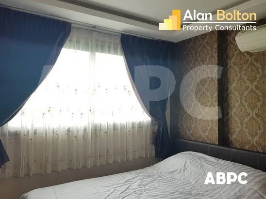 Pool View 1 Bed 1 Bath Condo in Wongamat - Club Royal photo 3