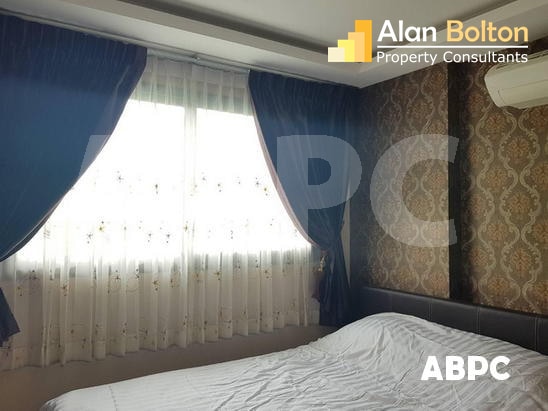 Pool View 1 Bed 1 Bath Condo in Wongamat - Club Royal photo 4