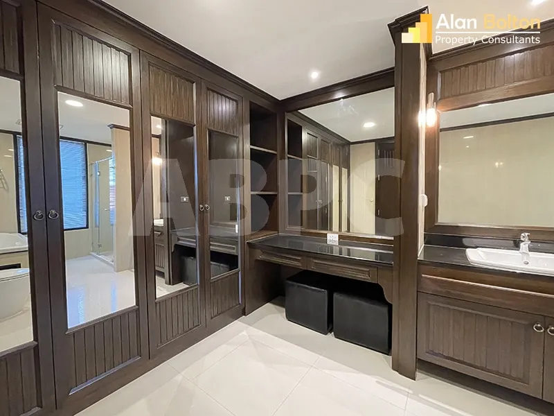 1 Bed 2 Bath in Central Pattaya CR6219 photo 11