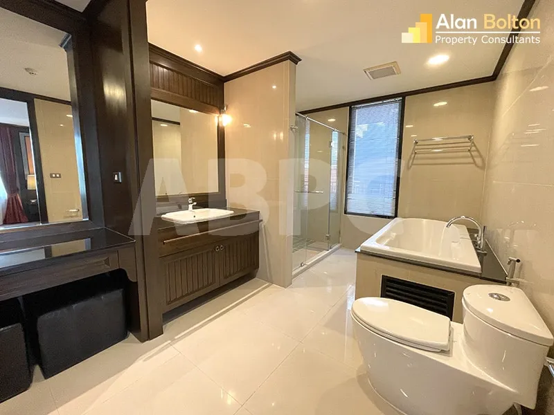 1 Bed 2 Bath in Central Pattaya CR6219 photo 10