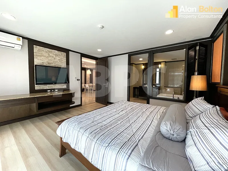 1 Bedroom Condo in Prime Suites near Foodland photo 4