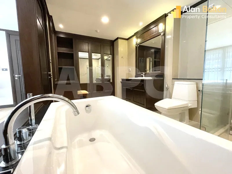 1 Bedroom Condo in Prime Suites near Foodland photo 7