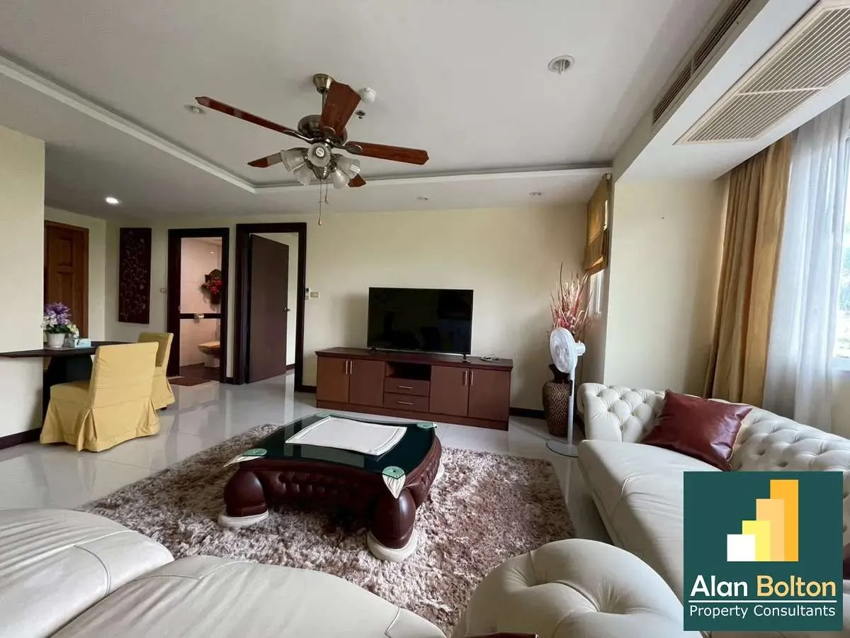 1 Bed 2 Bath Condo in Central Pattaya photo 11