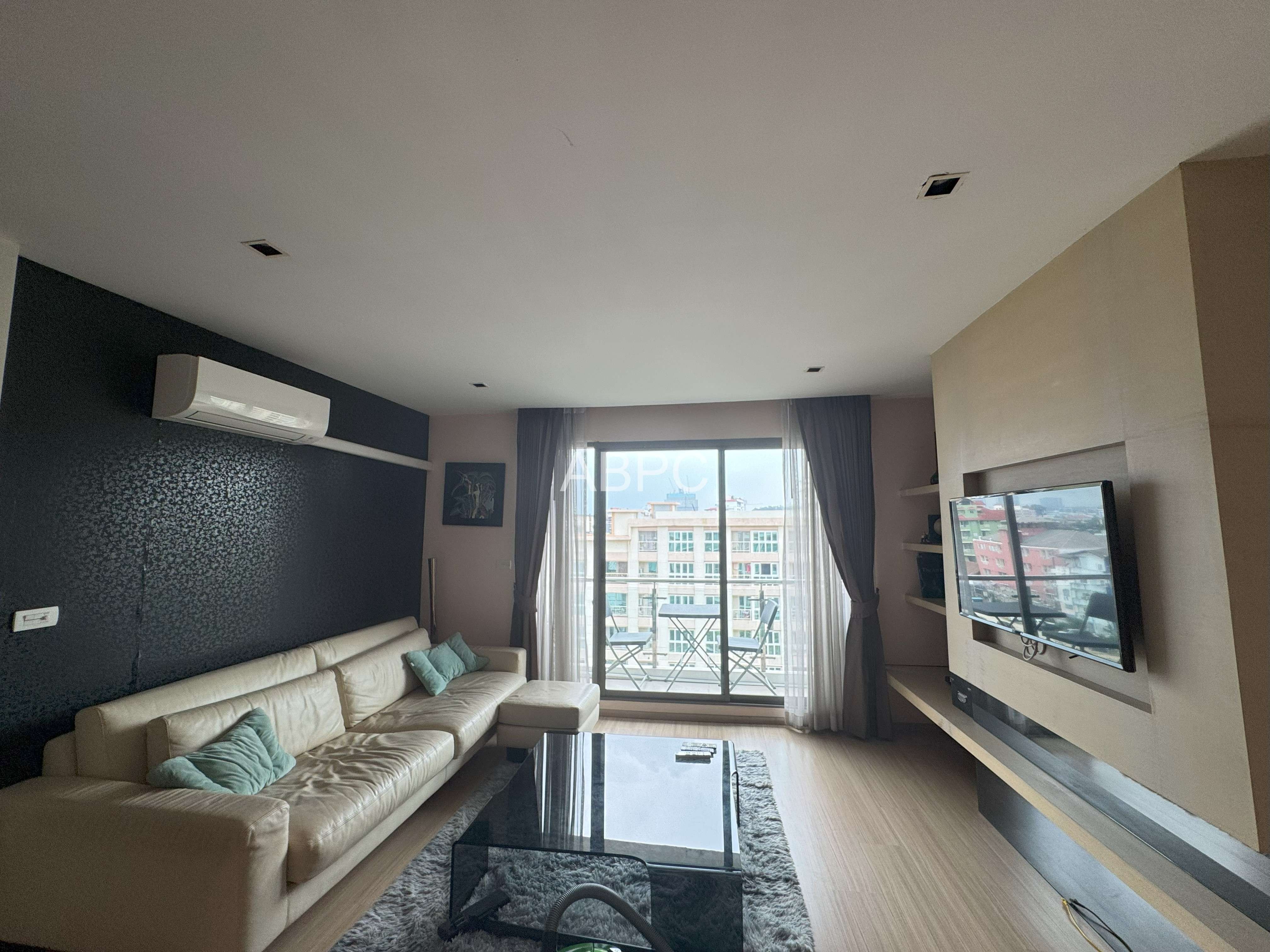 2 Bed 2 Bath Condo in Central Pattaya - The Urban Condominium photo 7