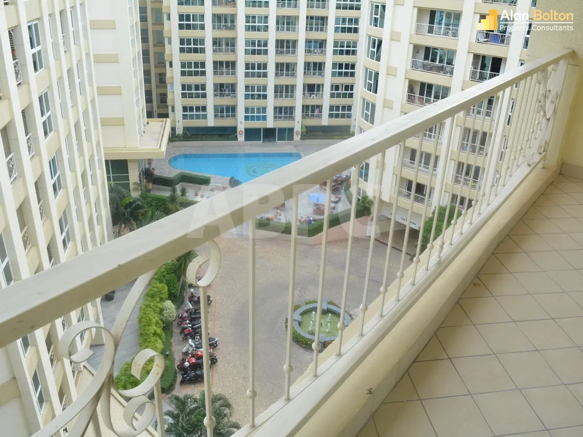 2 Bed 2 Bath in Central Pattaya CR6374 photo 3