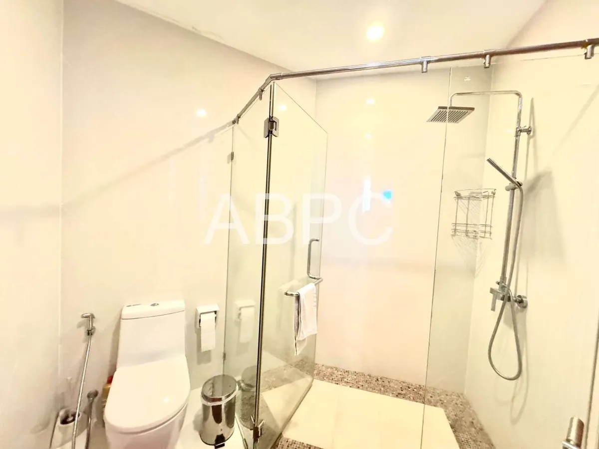 2 Bed 2 Bath in Wong Amat CR6394 photo 2