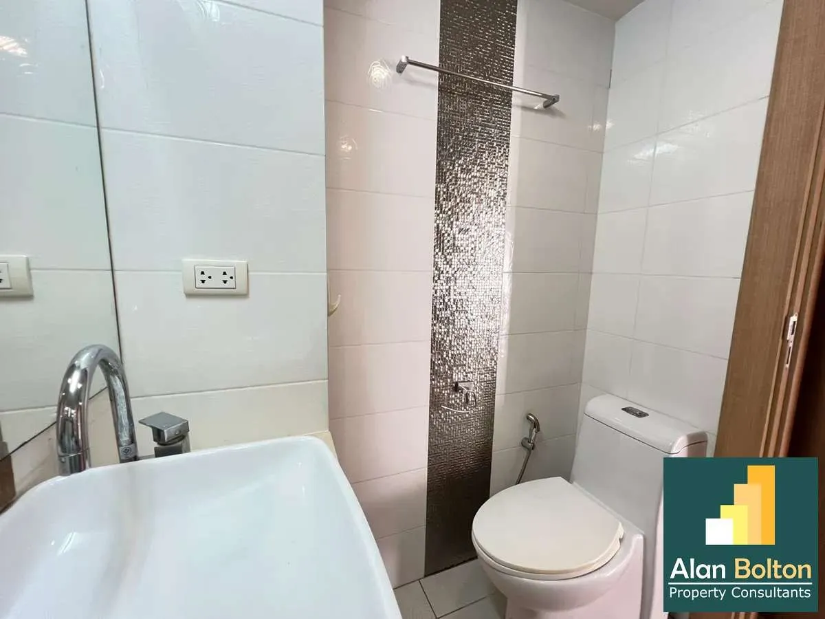 1 Bedroom 1 Bathroom in Pratumnak For Rent photo 16