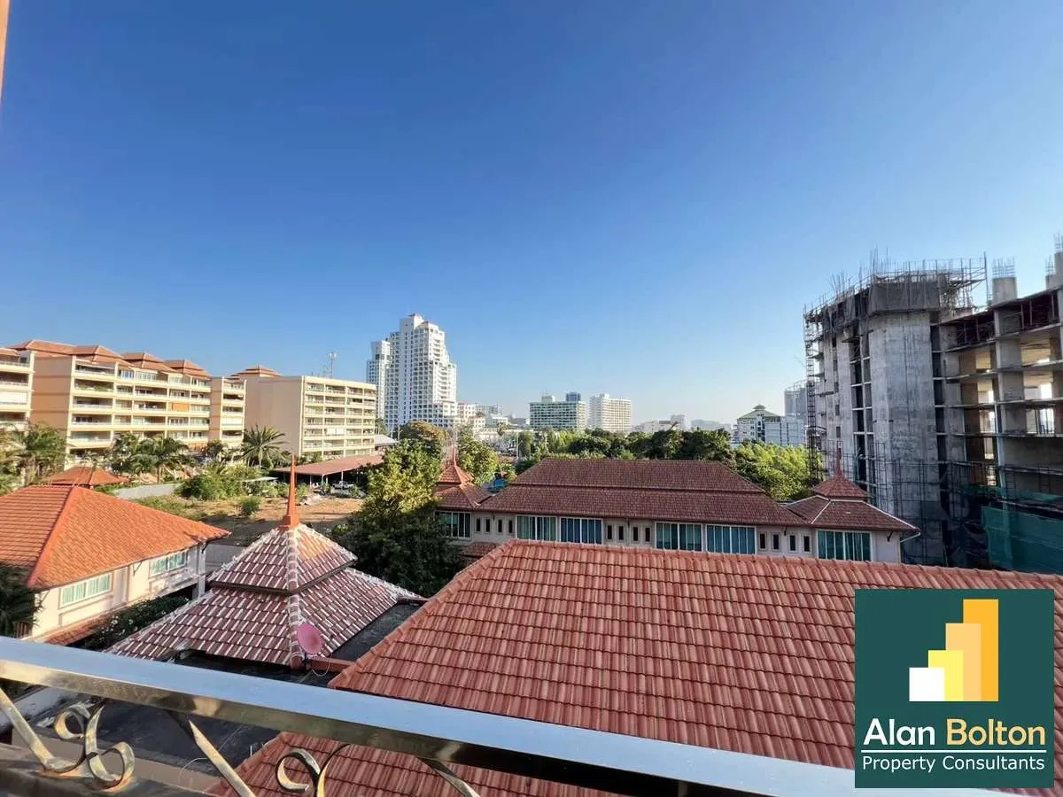 1 Bedroom 1 Bathroom in Pratumnak For Rent photo 8