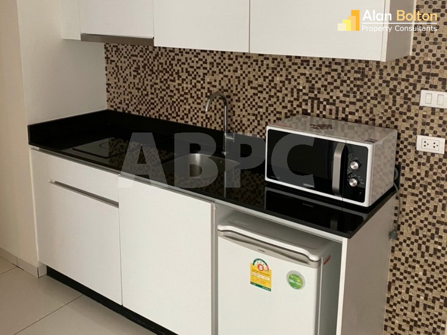 Large 1 Bed 1 Bath Condo In Pratumnak photo 3