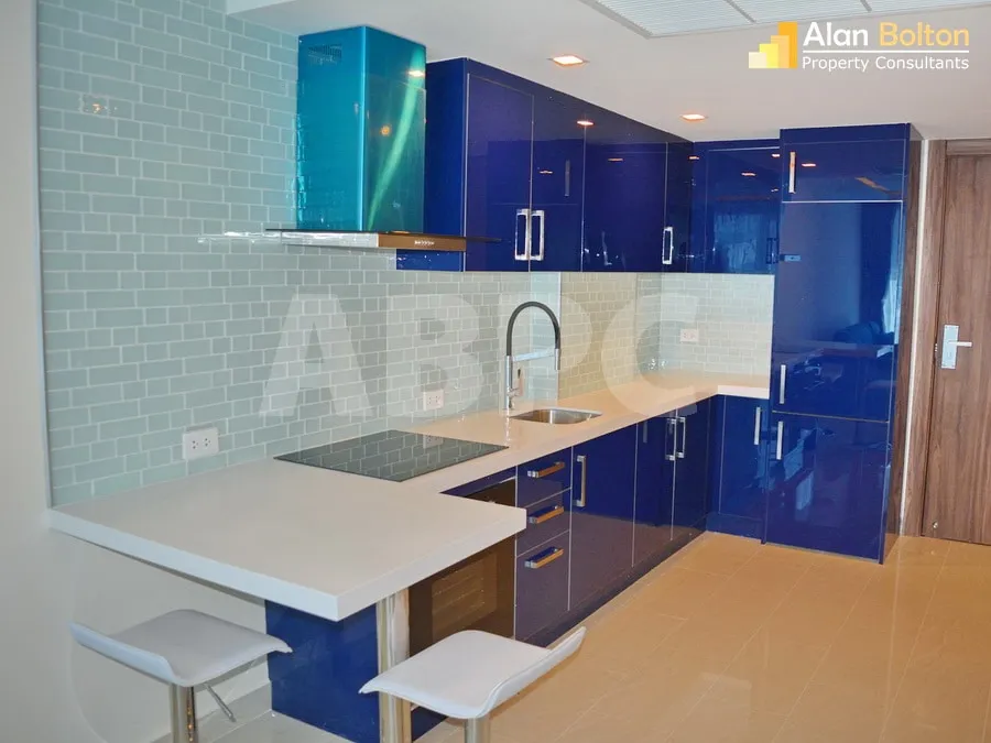 2 Bed 1 Bath in Central Pattaya photo 5