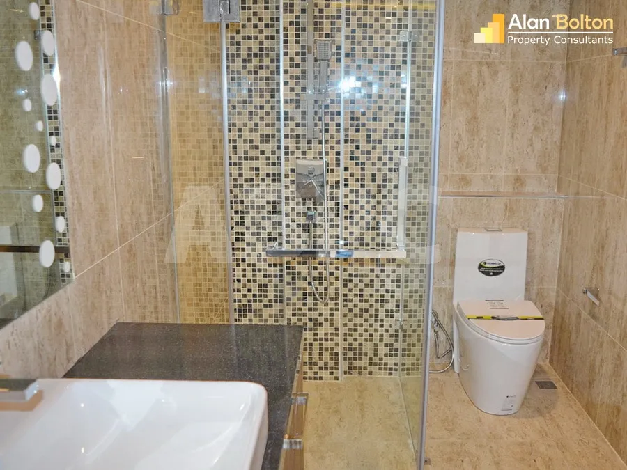 2 Bed 1 Bath in Central Pattaya photo 6