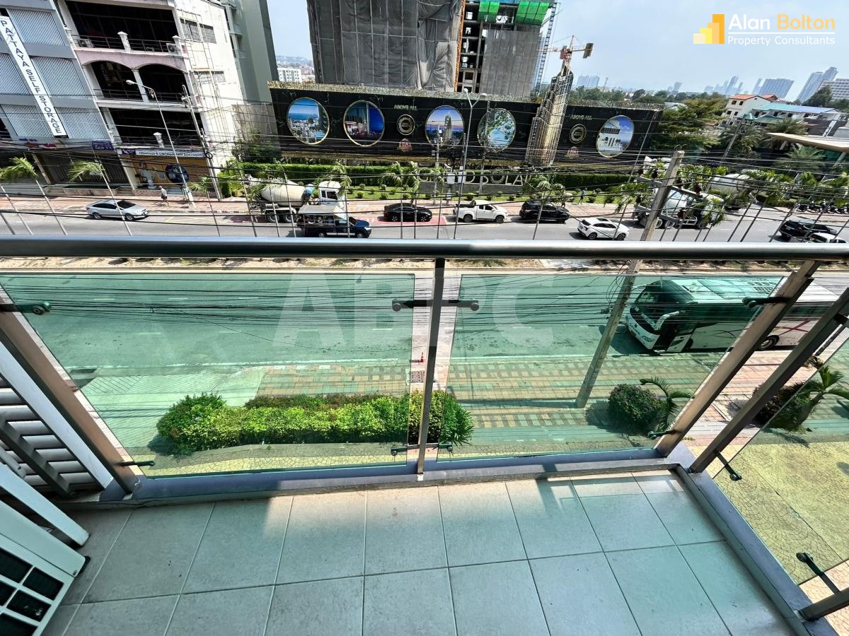 2 Bed 2 Bath Condo in Pratumnak photo 15