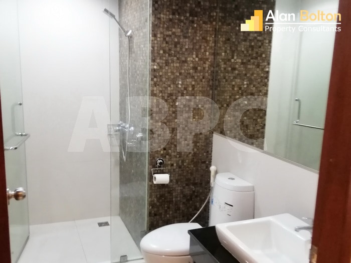 2 Bed 2 Bath Condo in Pratumnak photo 12