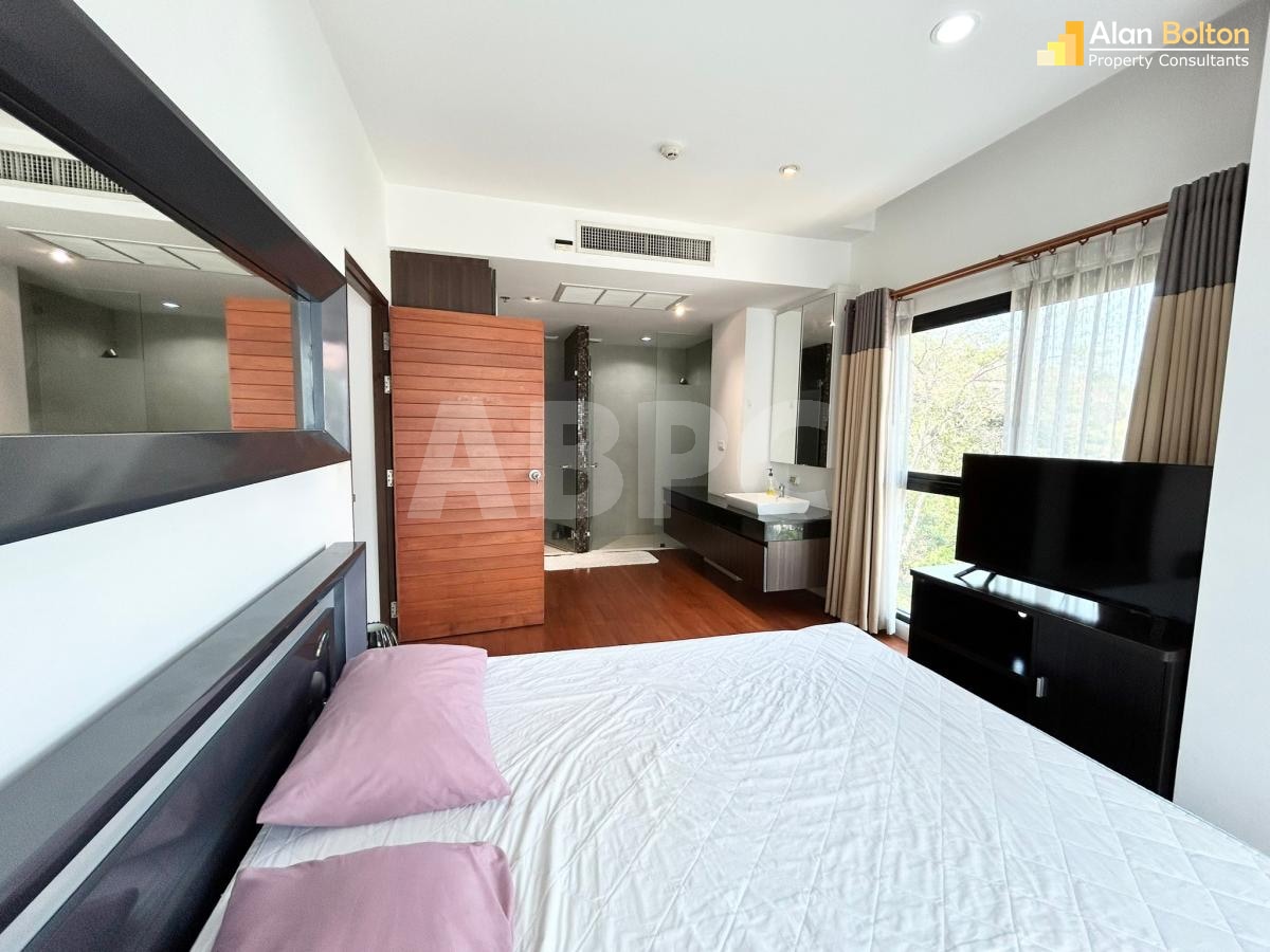 2 Bed 2 Bath Condo in Pratumnak photo 10