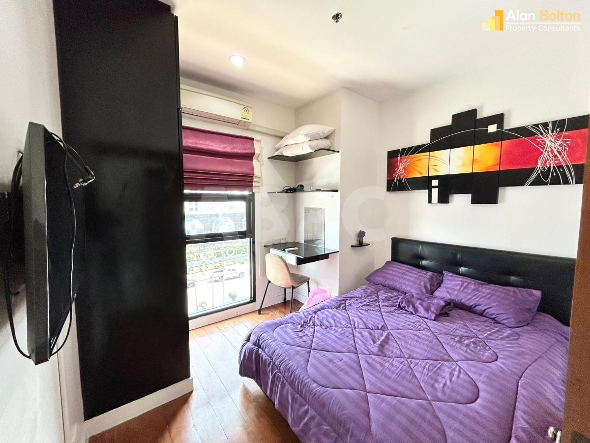 2 Bed 2 Bath Condo in Pratumnak photo 4