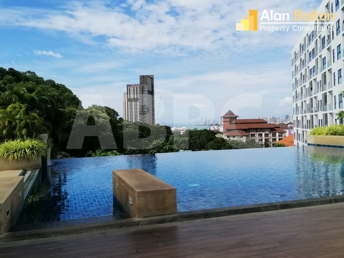 2 Bed 2 Bath Condo in Pratumnak photo 2