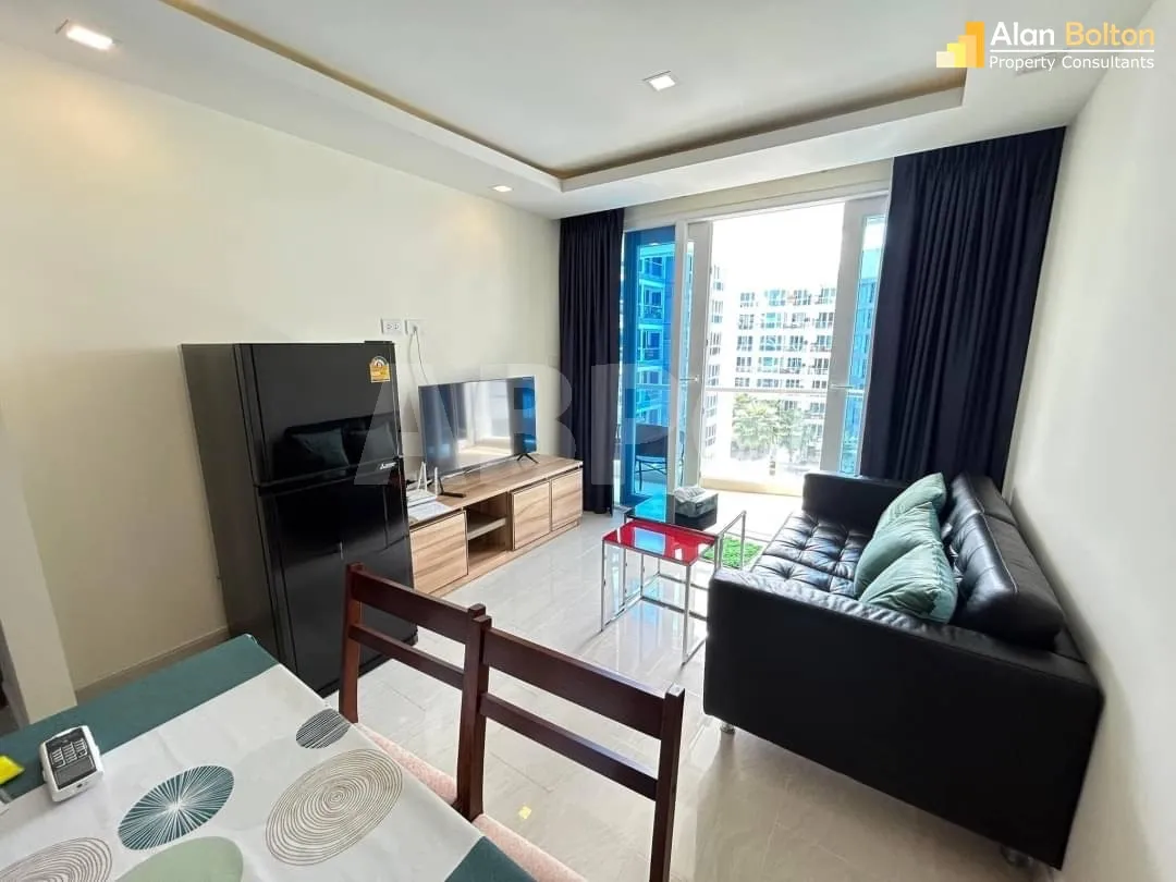 Pool View 2 Bed 2 Bath Condo In Central Pattaya photo 11