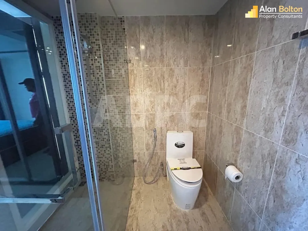 Pool View 2 Bed 2 Bath Condo In Central Pattaya photo 4