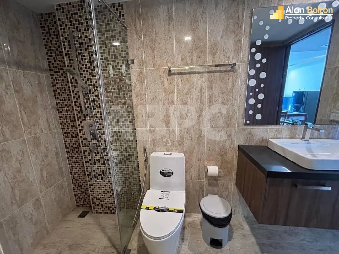 Pool View 2 Bed 2 Bath Condo In Central Pattaya photo 5