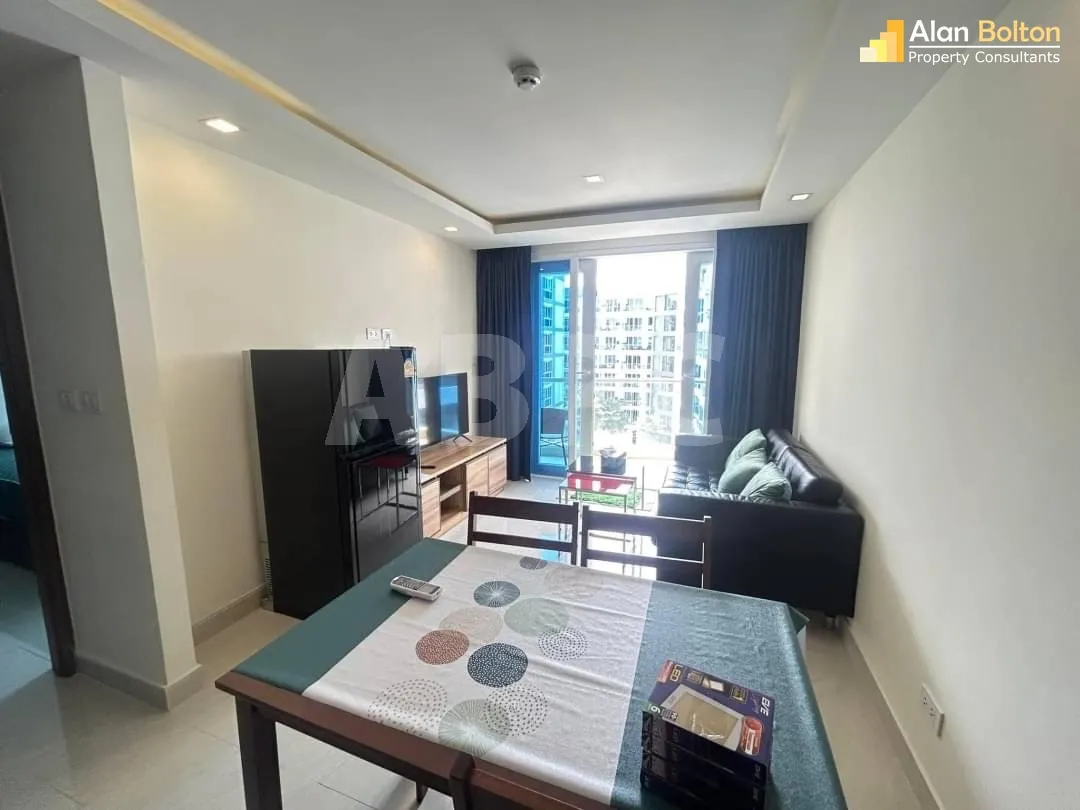 Pool View 2 Bed 2 Bath Condo In Central Pattaya photo 10