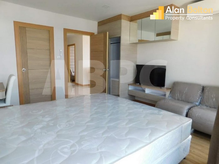 Front Facing Ocean View 2 Bed 1 Bath Condo in Na Jomtien photo 7
