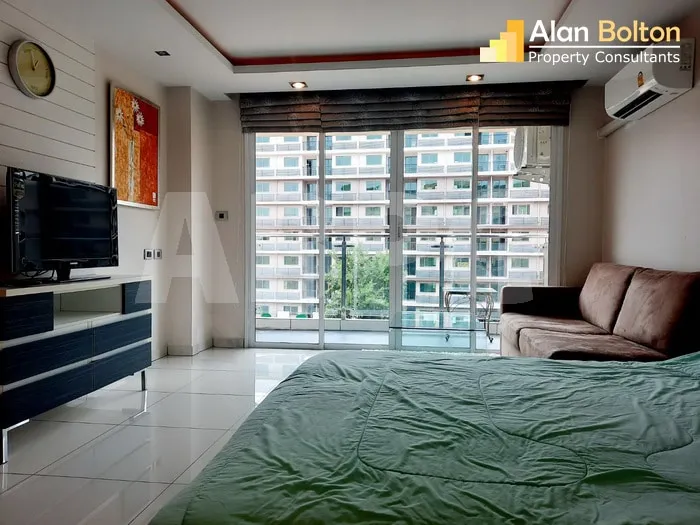 Studio Bed 1 Bath in Pratumnak CR6572 photo 3