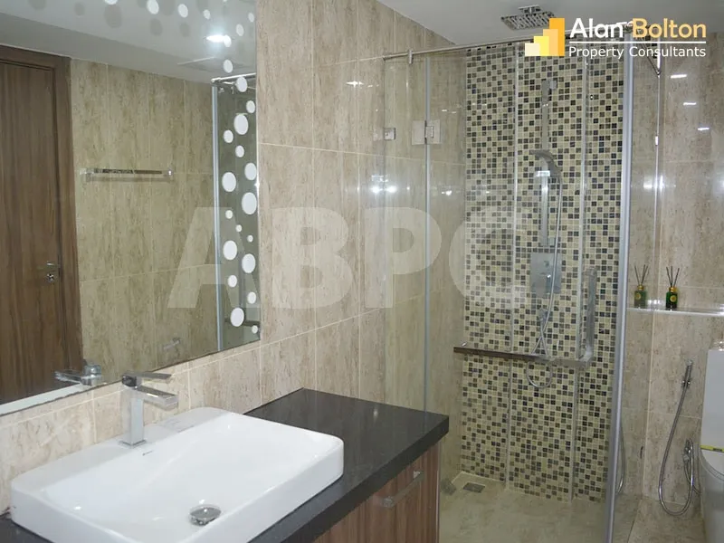 Pool View 2 Bed 1 Bath Condo in Central Pattaya photo 9