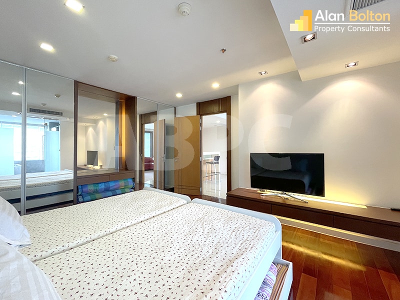 1 Bed 1 Bath in Wong Amat CR6614 photo 6