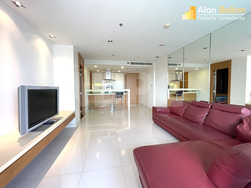 1 Bed 1 Bath in Wong Amat CR6614 photo 3