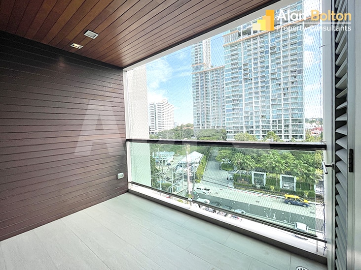 1 Bed 1 Bath in Wong Amat CR6614 photo 11