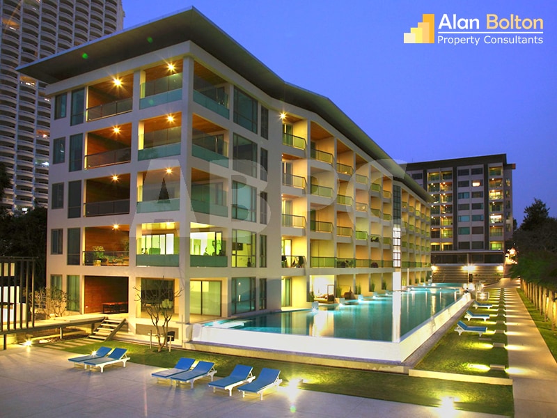 1 Bed 1 Bath in Wong Amat CR6614 photo 2