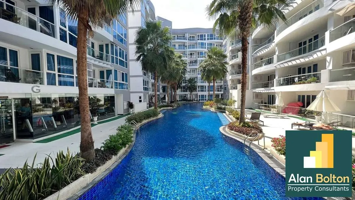 Pool View 2 Bed 2 Bath in Central Pattaya photo 3