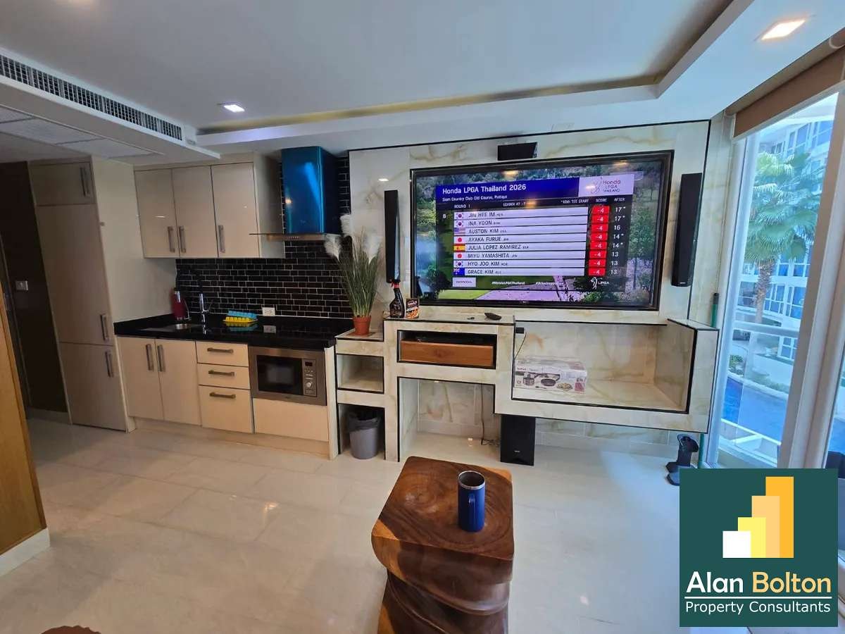 Pool View 2 Bed 2 Bath in Central Pattaya photo 13