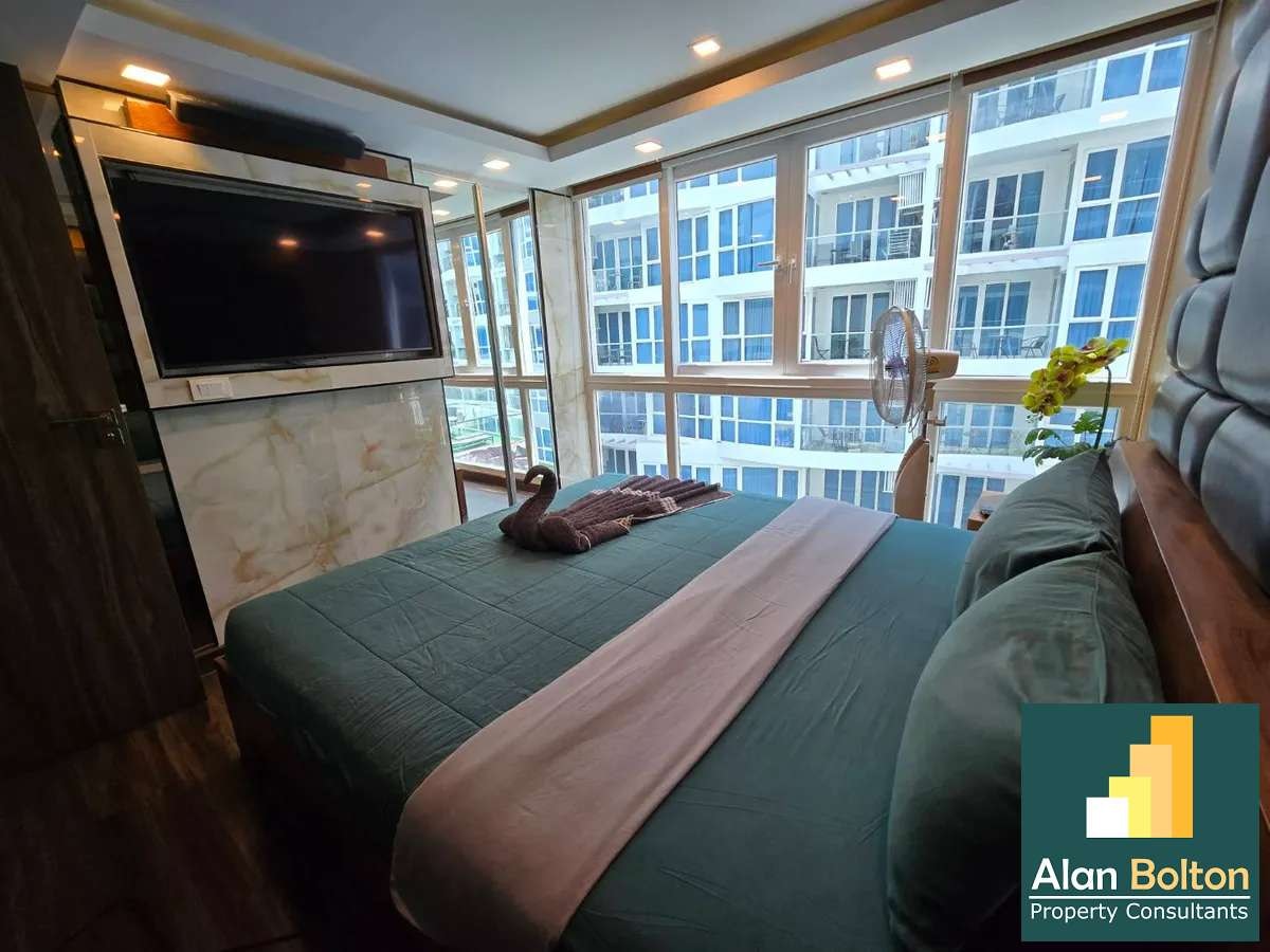 Pool View 2 Bed 2 Bath in Central Pattaya photo 5