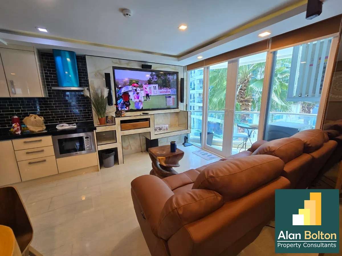 Pool View 2 Bed 2 Bath in Central Pattaya photo 6