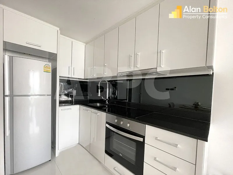 Ocean View 1 Bed 1 Bath Condo in Pratumnak photo 11