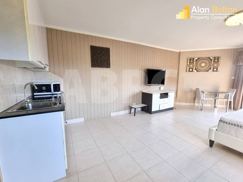 Cheap Condo For Rent in Pratumnak photo 4