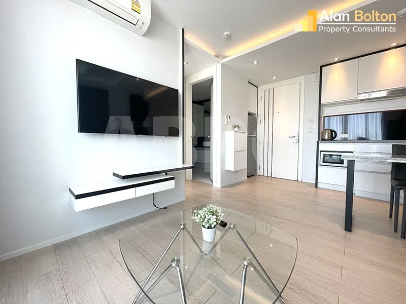 1 Bed 1 Bath in Central Pattaya CR6650 photo 2