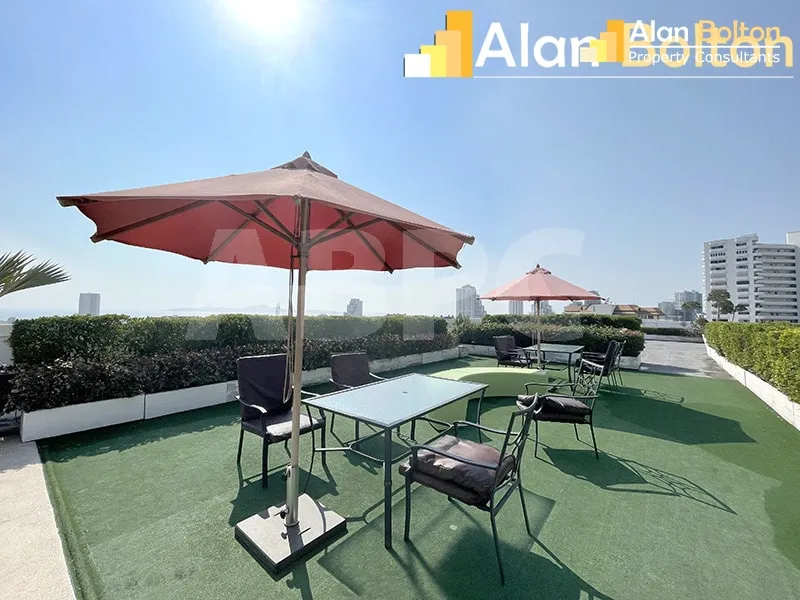 1 Bed 1 Bath Condo in Pratumnak photo 5