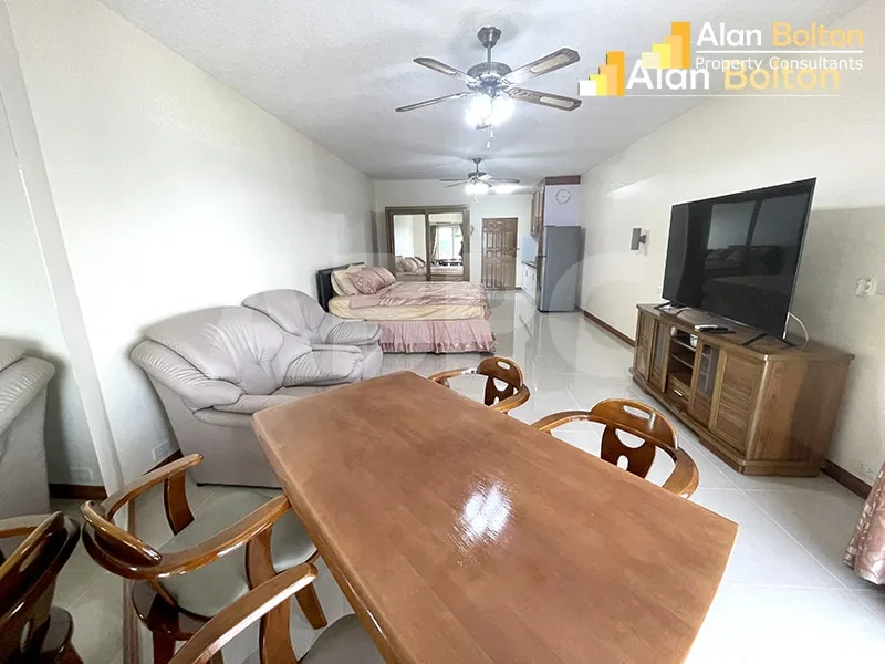 Studio Bed 1 Bath in North Pattaya CR6696 photo 4