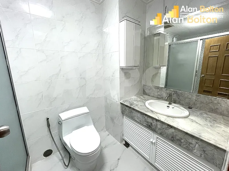 Studio Bed 1 Bath in North Pattaya CR6696 photo 8